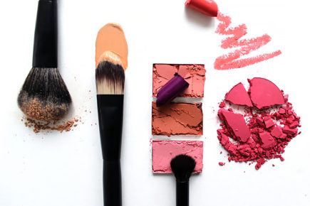 Crumbled Makeup with Pirouette Brushes